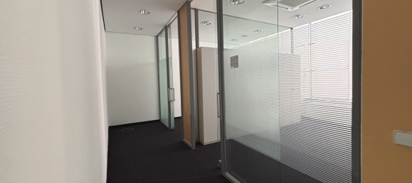 8غرفة بناية في Stuttgart, Germany رقم 360202 8