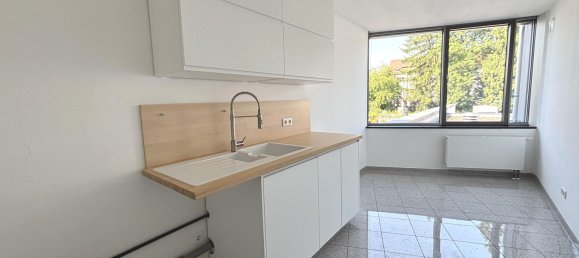 8غرفة بناية في Stuttgart, Germany رقم 360202 17