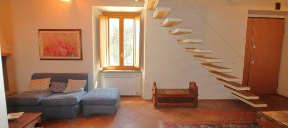 Apartamento de 3 divisões em Tolfa, Italy N.º 80733 7