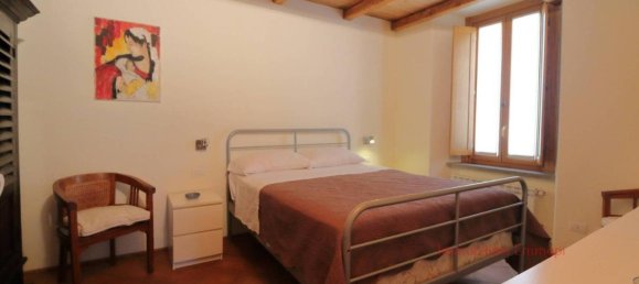 Apartamento de 3 divisões em Tolfa, Italy N.º 80733 14