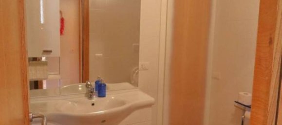 Apartamento de 3 divisões em Tolfa, Italy N.º 80733 17