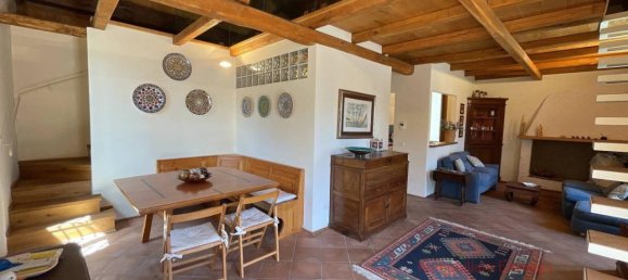 Apartamento de 3 divisões em Tolfa, Italy N.º 80733 2