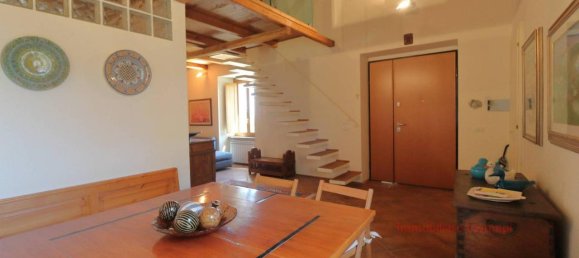 Apartamento de 3 divisões em Tolfa, Italy N.º 80733 10