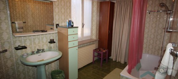 4 rooms Apartment in Udine, Italy No. 64029 46