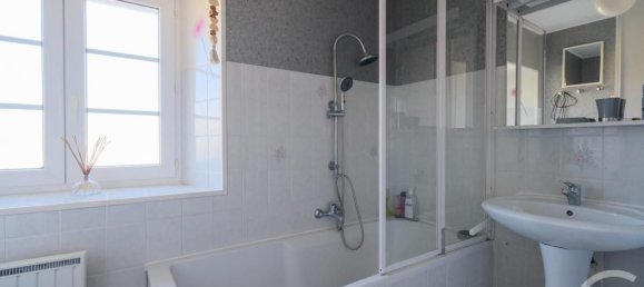 4 Schlafzimmer Haus in Manche, France, Nr. 354264 7