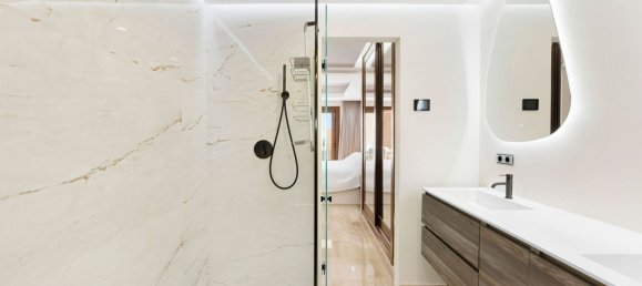 Ático de 4 dormitorios en Estepona, Spain No. 156056 18