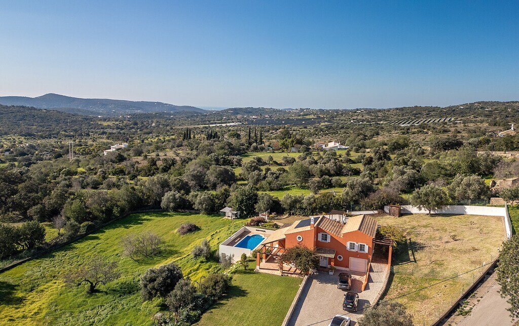 4 bedrooms Villa in Sao Bras de Alportel, Portugal No. 111543