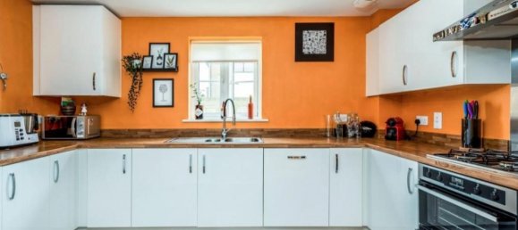 3 غرف نوم منزل في Witney, United Kingdom رقم 414 12