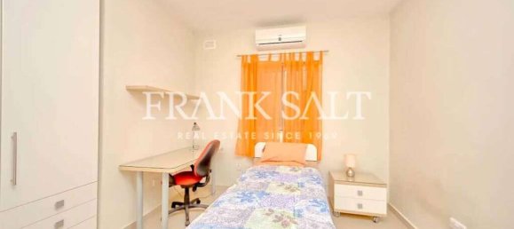 2 bedrooms Apartment in Saint Julian's, Malta No. 3937 4