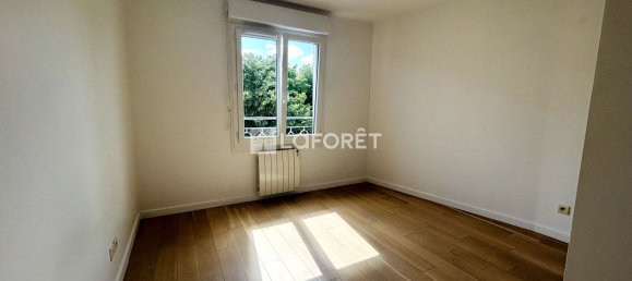 3 bedrooms Apartment in Nanterre, France No. 296583 14