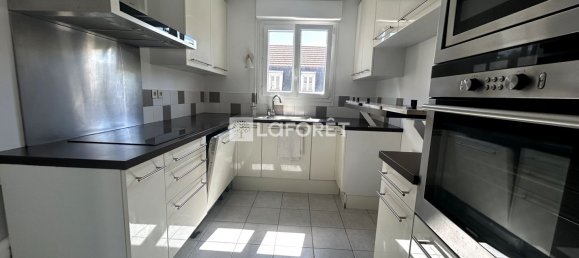 3 bedrooms Apartment in Nanterre, France No. 296583 9