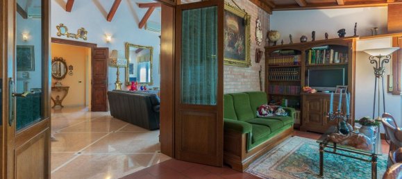 12 rooms Villa in Comacchio, Italy No. 33537 10