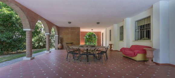 12 rooms Villa in Comacchio, Italy No. 33537 3