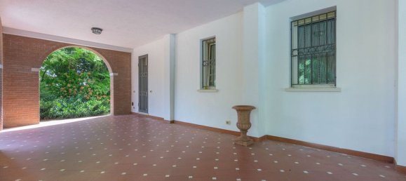 12 rooms Villa in Comacchio, Italy No. 33537 2