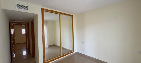 Apartamento de 2 dormitorios en Alicante, Spain No. 153665 8