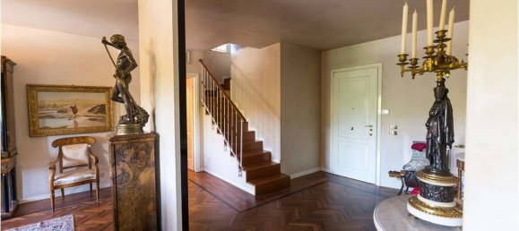 5 bedrooms Penthouse in Modena, Italy No. 260891 3