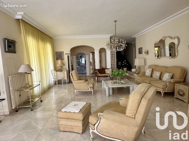 4 bedrooms House in Narbonne, France No. 312957