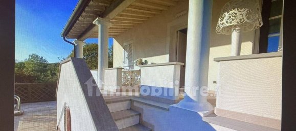 Villa de 5 dormitorios en Lucca, Italy No. 330046 5