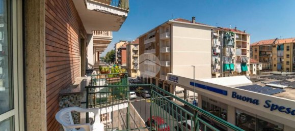 3 rooms Apartment in Turin, Italy No. 307008 13