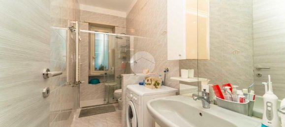 3 rooms Apartment in Turin, Italy No. 307008 14