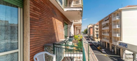 3 rooms Apartment in Turin, Italy No. 307008 26