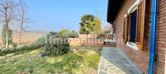 4 bedrooms Villa in Alessandria, Italy No. 59292 3