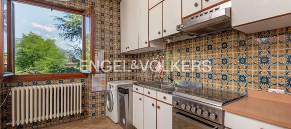 5 bedrooms Villa in Galbiate, Italy No. 309800 14