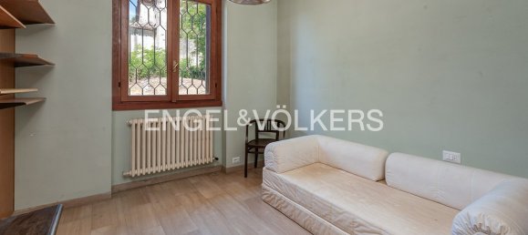 5 bedrooms Villa in Galbiate, Italy No. 309800 16
