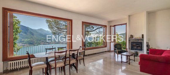 5 bedrooms Villa in Galbiate, Italy No. 309800 2