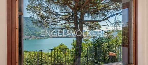 5 bedrooms Villa in Galbiate, Italy No. 309800 10