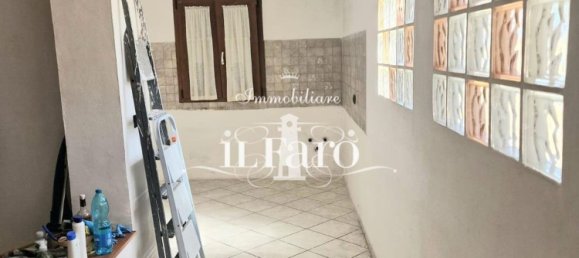 3 bedrooms Apartment in Campi Bisenzio, Italy No. 363868 12