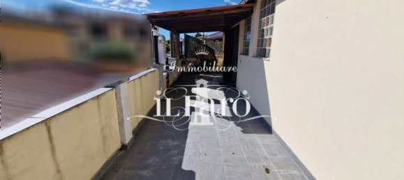 3 bedrooms Apartment in Campi Bisenzio, Italy No. 363868 3