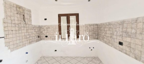 3 bedrooms Apartment in Campi Bisenzio, Italy No. 363868 13