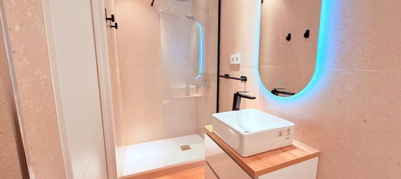 3 Schlafzimmer Doppelhaus in Madrid, Spain, Nr. 172926 7