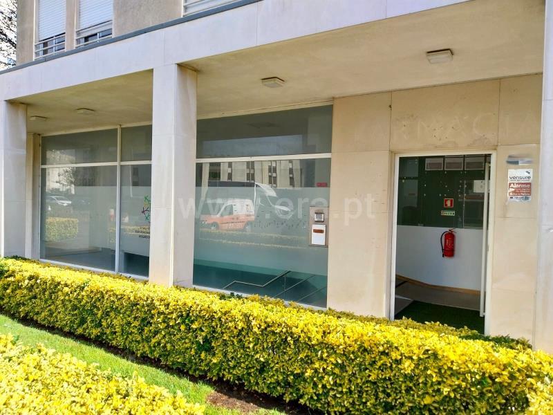 Propriété commerciale à Porto, Portugal 126m² No. 333866