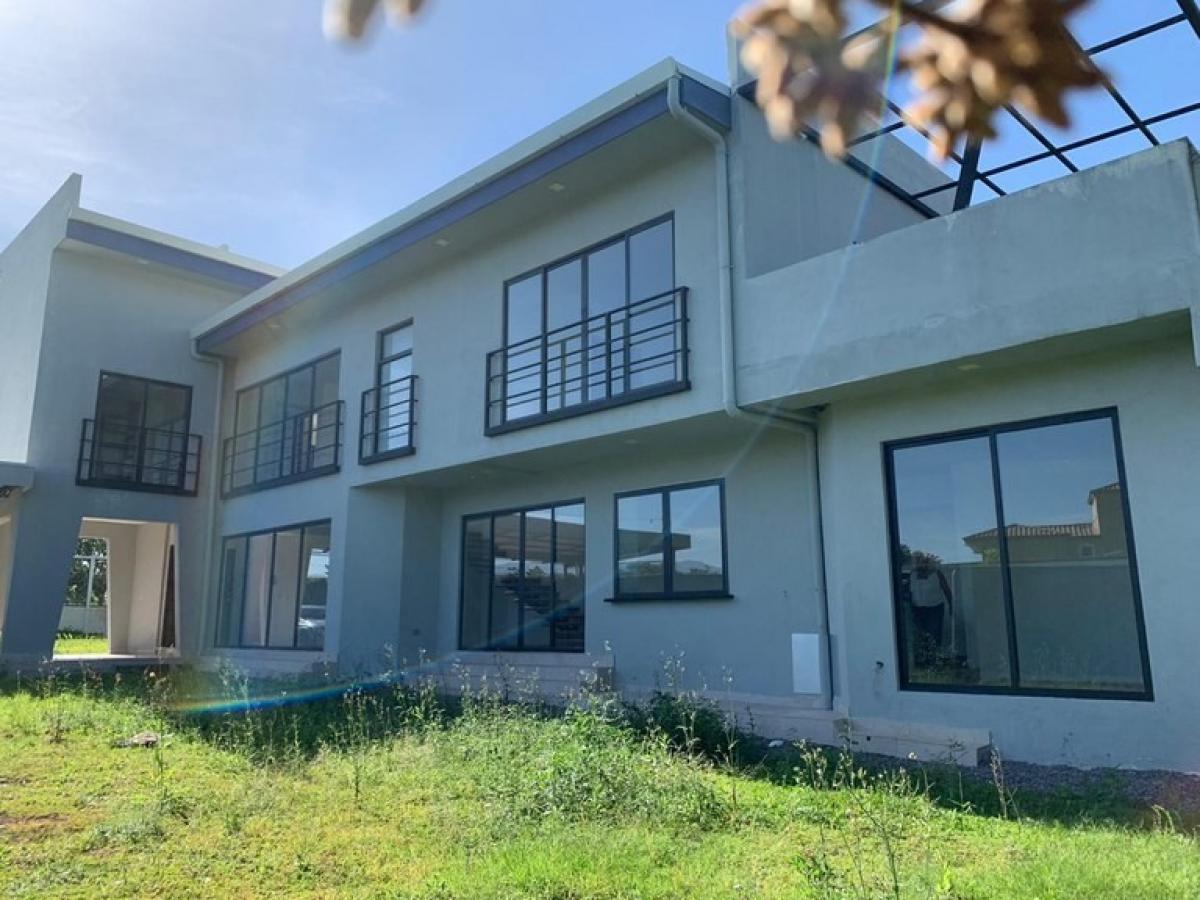 3 bedrooms House in Santa Ana, Costa Rica No. 900