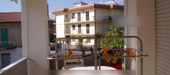 4 rooms Apartment in Sant'Egidio alla Vibrata, Italy No. 289121 2