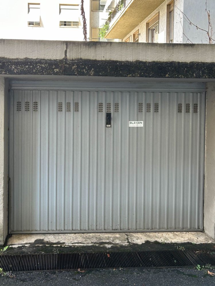 13m² Garage in Bergamo, Italy No. 180563