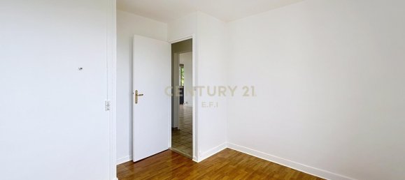 4 Schlafzimmer Wohnung in Noisy-le-Grand, France, Nr. 343748 9