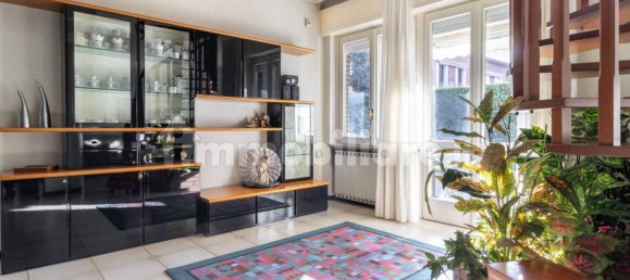 2 bedrooms Villa in Gallarate, Italy No. 191843 6