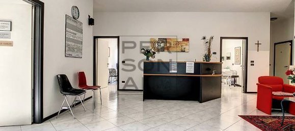 Escritório de 5 divisões em Mezzolombardo, Italy N.º 212437 2