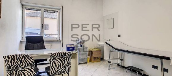 Escritório de 5 divisões em Mezzolombardo, Italy N.º 212437 8