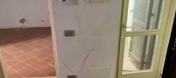 3 rooms Apartment in Ferrara, Italy No. 19600 12