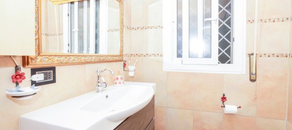 3 rooms Apartment in Ciampino, Italy No. 19634 22