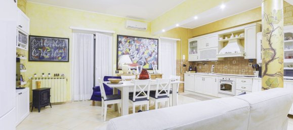 3 rooms Apartment in Ciampino, Italy No. 19634 4