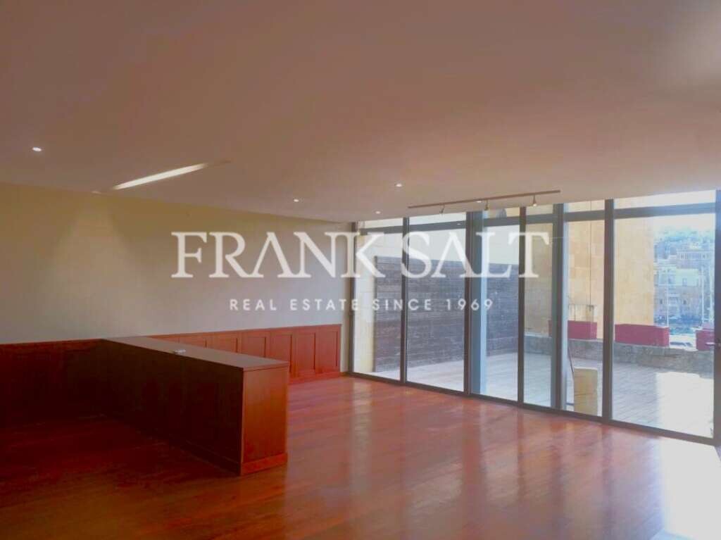 140m² Office in Birgu, Malta No. 13376