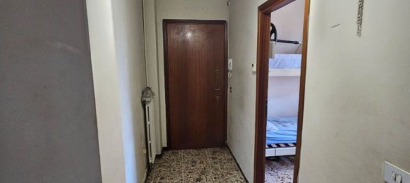 3 bedrooms Apartment in Guastalla, Italy No. 315979 3