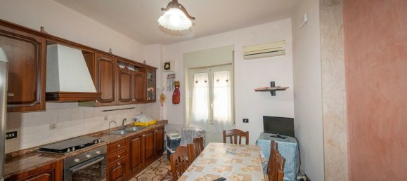 Apartamento T4 em Messina, Italy N.º 339679 7