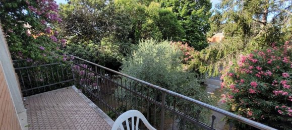 16 rooms Villa in Pietrasanta, Italy No. 178348 49