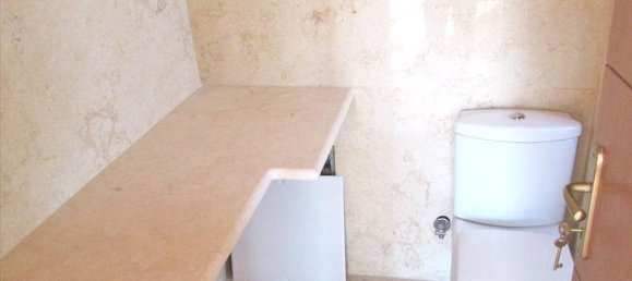 Недвижимость 190м² в Вула, Вари-Вула-Вулиагмени, Восточная Аттика, Аттика, Греция № 7445 10